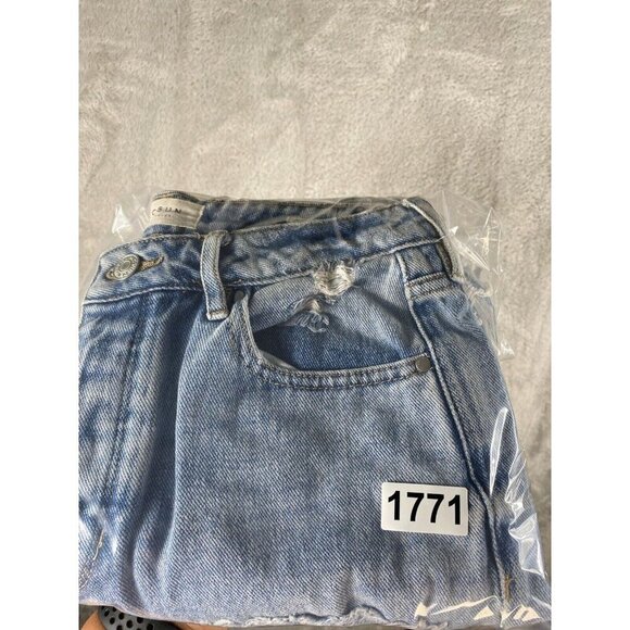 PacSun Mom Jeans - Distressed High Rise - Size 26 - Picture 13 of 13